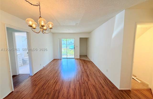 107 Gardens Dr Gallery 2
