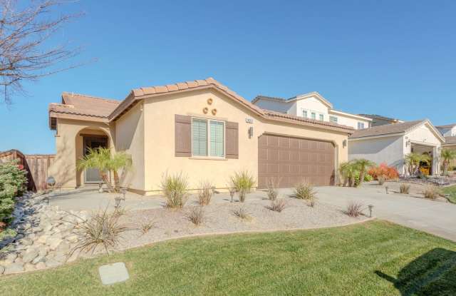 COMING SOON! Beautiful ~ONE STORY~ 3 Bedroom Home for Rent in Gated Community! Gallery 1