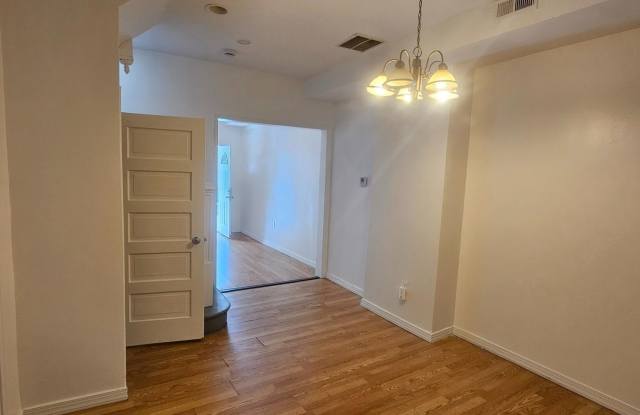 2548 OSWEGO Avenue Gallery 4
