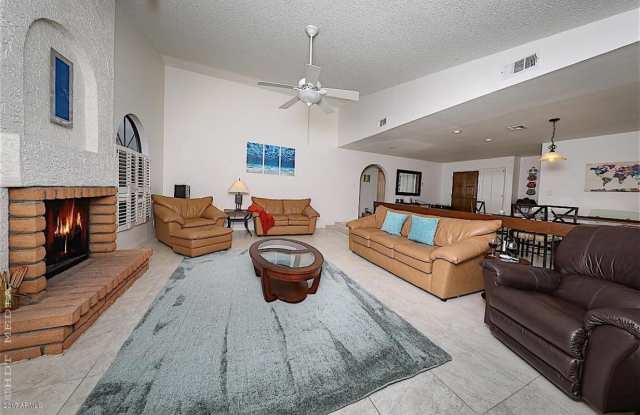2220 S CATARINA -- Gallery 2