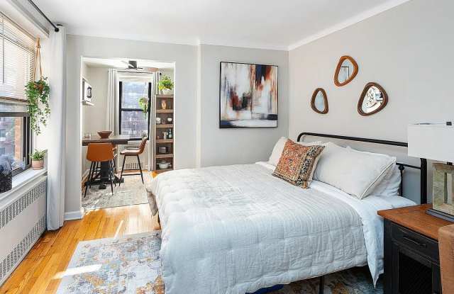 61 Oliver St Apt 3T Gallery 2