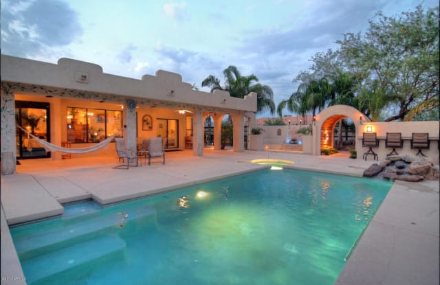 2321 W DESERT HILLS Drive Gallery 3
