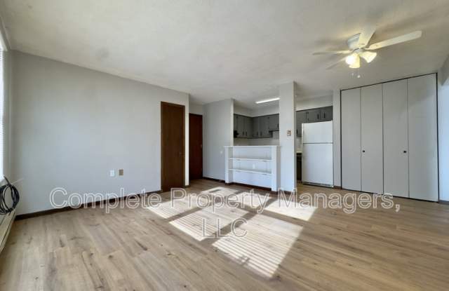 208 Franke Street - B1 Gallery 2