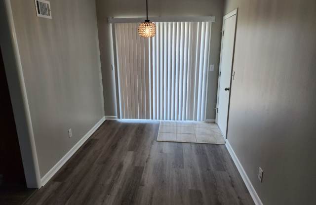 Newly remodeled 4 bed 2 bath Gallery 4