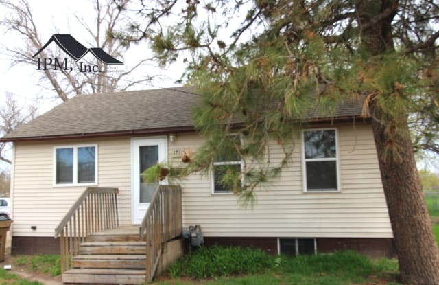 1711 1st Ave SE photos photos