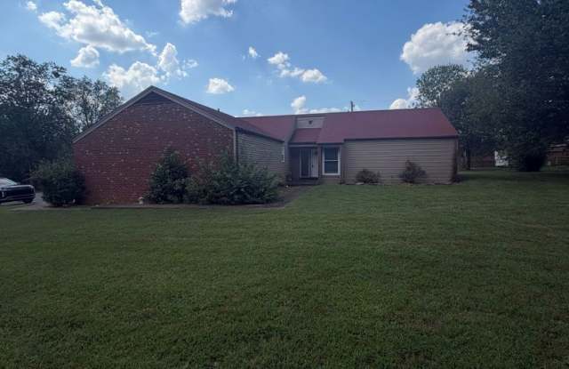 4 bedroom 2.5 bathroom house for rent Gallery 1
