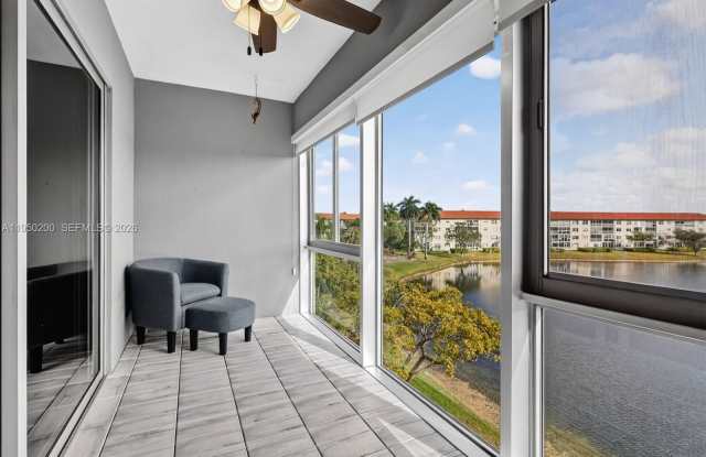 13100 SW 11th Ct photos photos