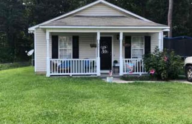 321 Dogwood St - 321 Dogwood Street, Smithfield, NC 27577