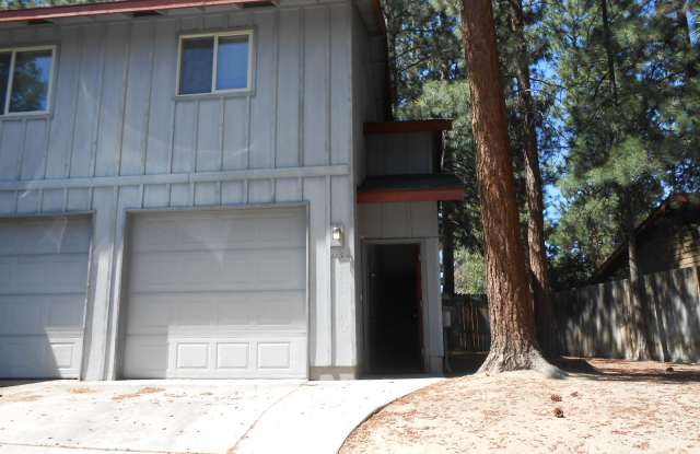1135 Northwest Knoxville Boulevard - 1135 NW Knoxville Blvd, Bend, OR 97703