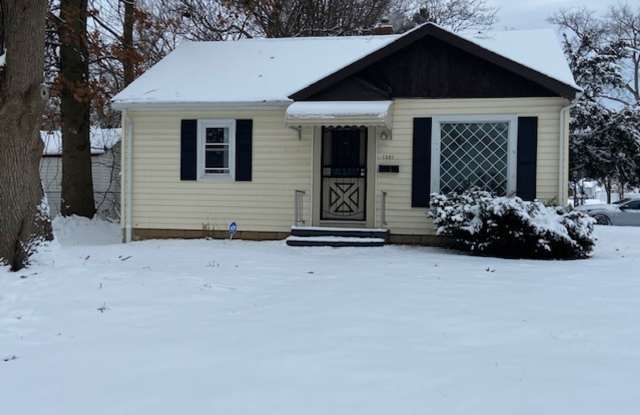 Cozy West Akron Ranch w/ Finished Basement  Garage photos photos