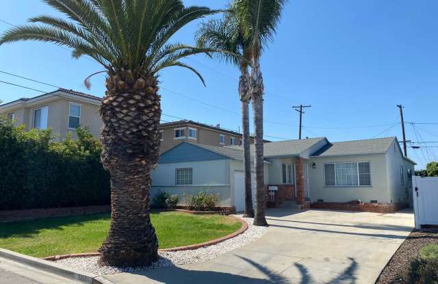 3-Bed, 2-Bath Home, + Bonus Room/Office .... $4,295-Open House 7/2, 7/3 and 7/8 5pm-6pm photos photos