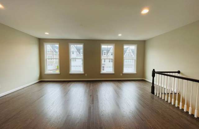 Townhouse for Rent in Preston Lake Gallery 3