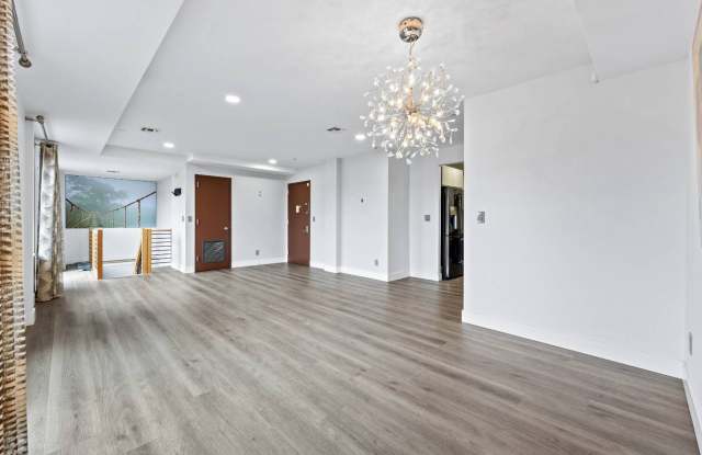 2381 Ocean Avenue Gallery 2