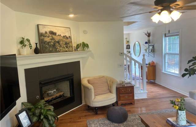 1043 Regency Drive Gallery 2