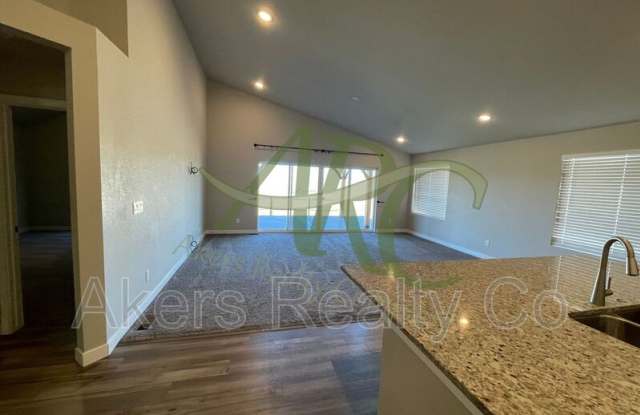 2403 Sunrise Ln Gallery 4