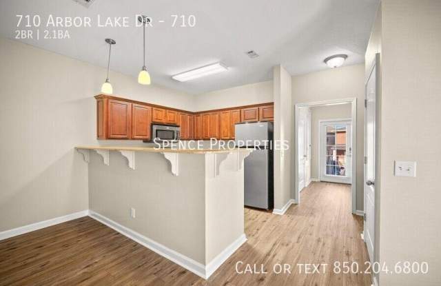 722 Arbor Lake Drive Gallery 3