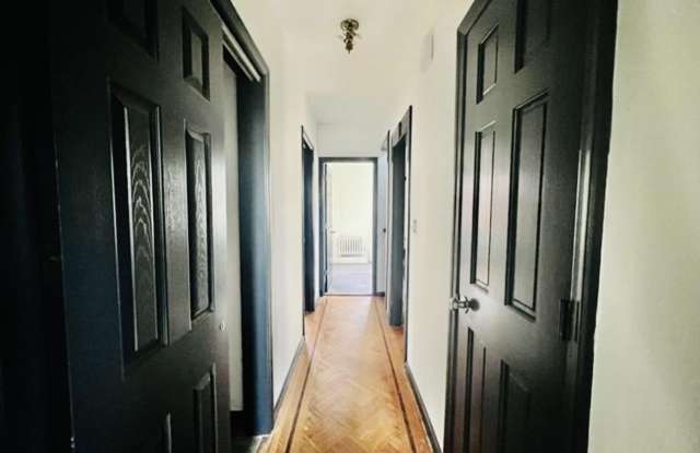 66 WASHINGTON PL Gallery 2