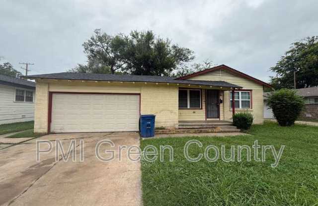1039 E 51st Pl N photos photos