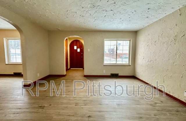 533 Freeport Rd - 533 Freeport Road, New Kensington, PA 15068