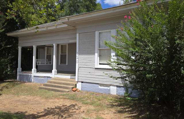 120 Travis Street - A - 120 Travis Street, Nacogdoches, TX 75965