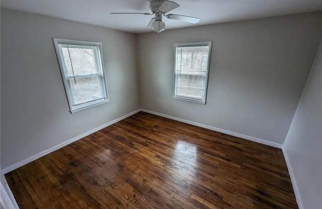45 New Lexington Road Gallery 1