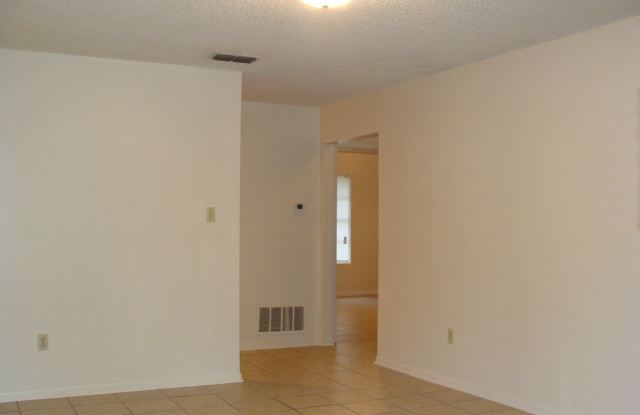 2319 Briarwood Dr Gallery 4