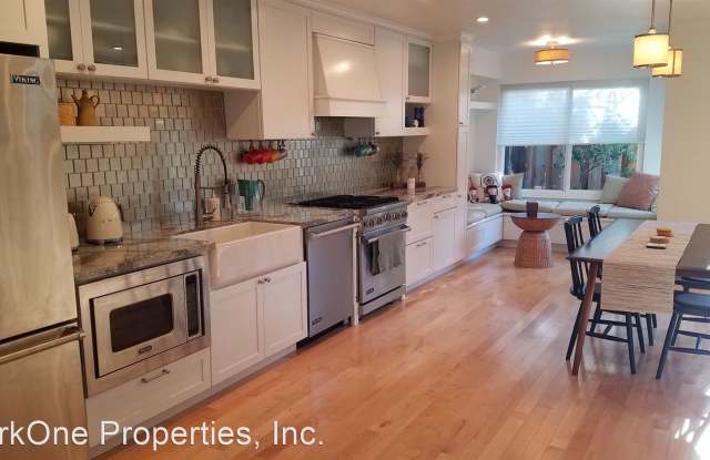 1710 Siskiyou Drive Gallery 2
