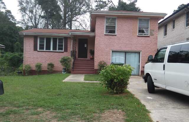 667 Church st - 1 - 667 Church St NW, Atlanta, GA 30318