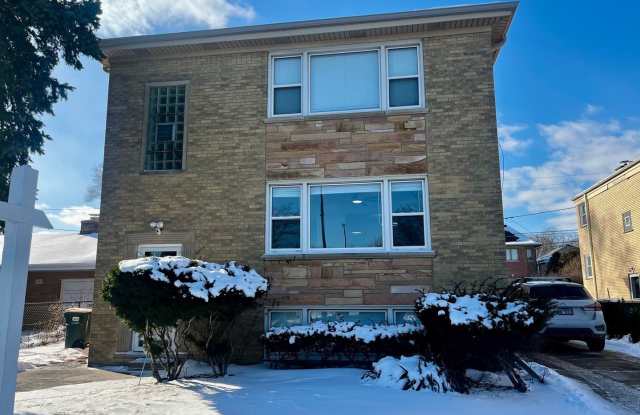 6522 N Spaulding Avenue unit: 2 photos photos