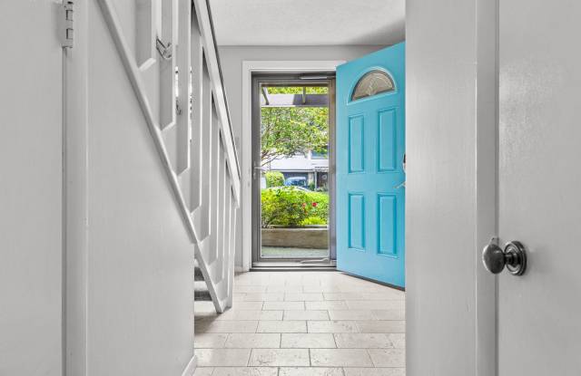 Beach Style Living Gallery 4