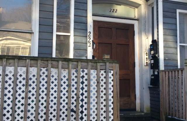 Video in Photos! Downtown York 2 Bedroom-1st Floor - 222 East Philadelphia Street, York, PA 17403
