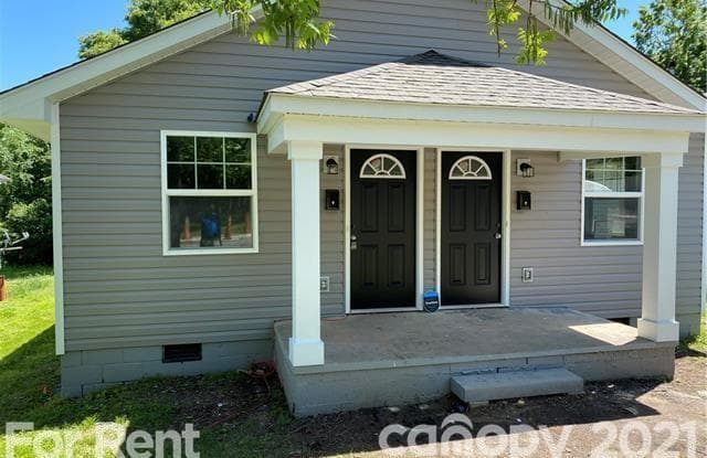 728 E Pine Street - 728 E Pine St, Lincolnton, NC 28092