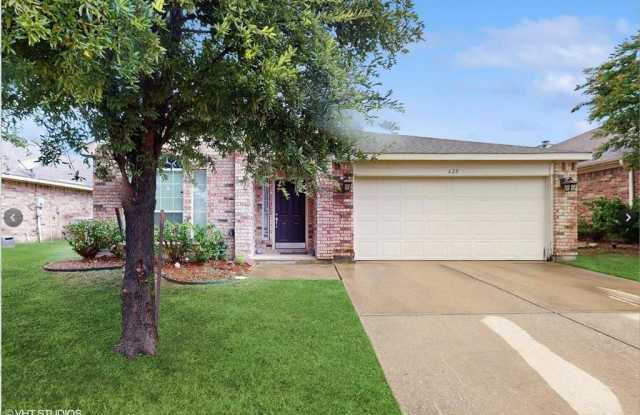 628 Bent Oak Drive - 628 Bent Oak Drive, Fort Worth, TX 76131