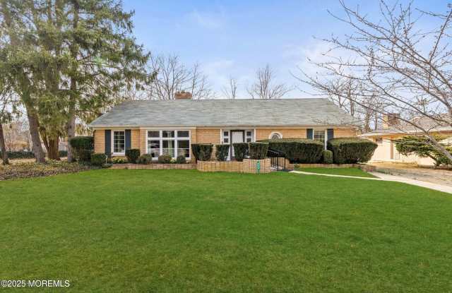 564 Monmouth Place photos photos