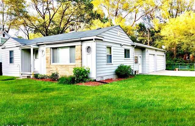 19412 Angling Street Gallery 3