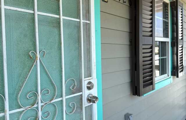 Charming 2BR Duplex in New Orleans photos photos