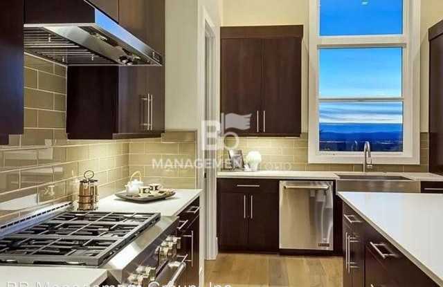 14837 NW Red Cedar Court Gallery 4