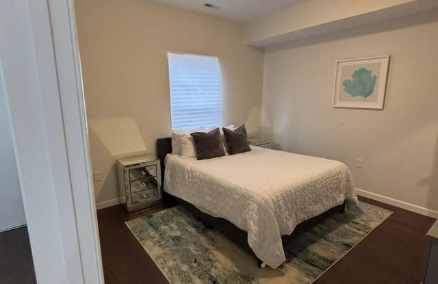 6005 Eads Street Northeast - 1 Gallery 2