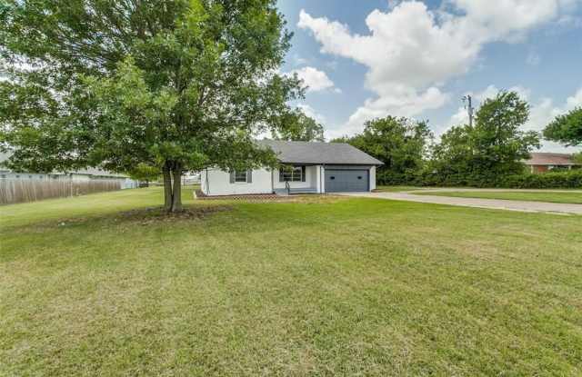 925 W Lucas Road - 925 West Lucas Road, Lucas, TX 75002