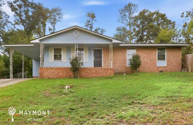 2353 Pinewood Court Gallery 1