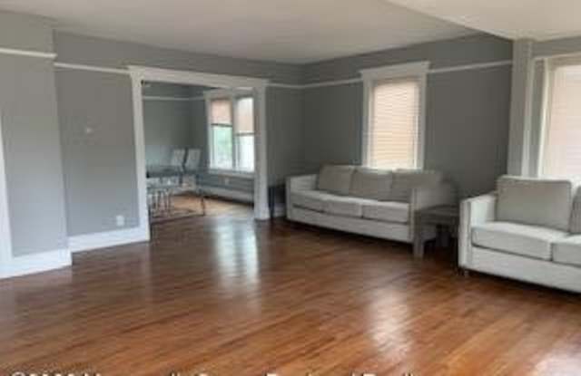 217 Albert Place Gallery 3