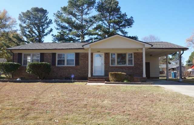 6309 Lynette ~ Hollywood Heights photos photos