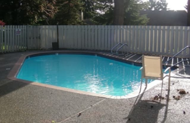 12726 NE 116th - 12726 Northeast 116th Lane, Kirkland, WA 98034