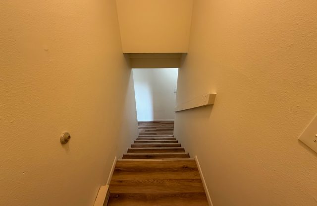 1625 South Rouse Avenue Gallery 2