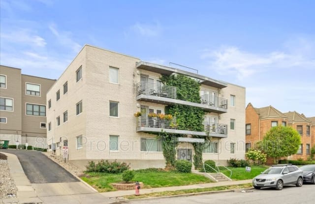 4516 Broadway Blvd - 4516 Broadway Boulevard, Kansas City, MO 64111