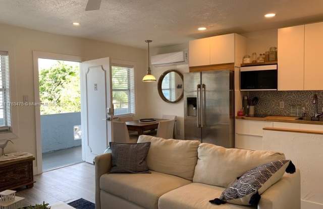 1860 Venice Park Dr photos photos
