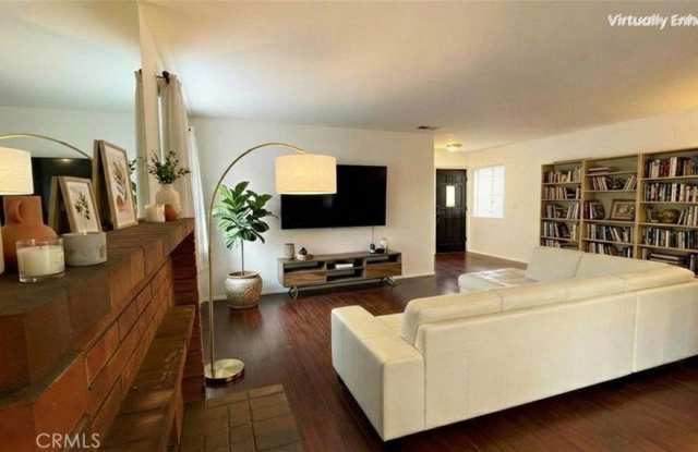 735 Arcadia photos photos