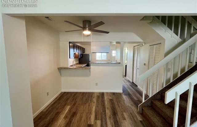 2433 Cherokee Park Place Gallery 4