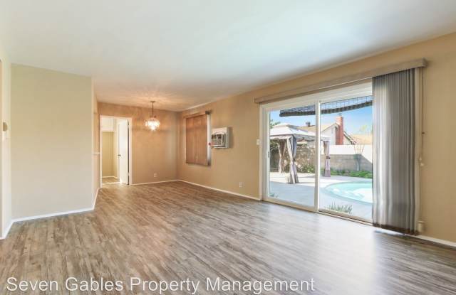 176 N Jetty Drive Gallery 2