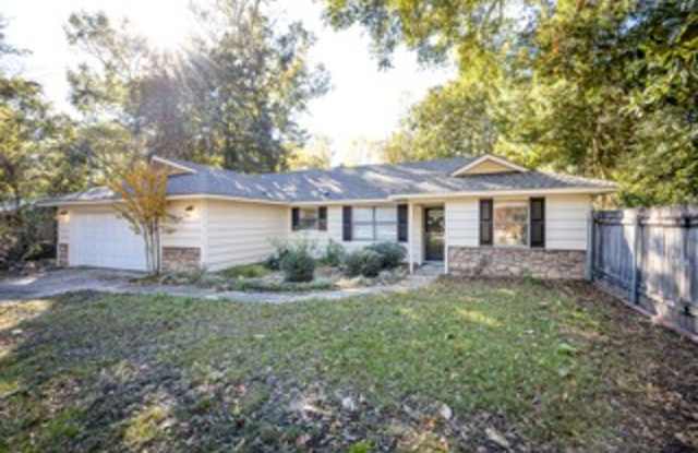 Rental near downtown Ocean Springs! photos photos